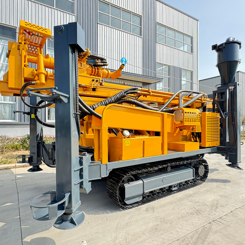 RC600-CS3 drill rig and sampling system working together