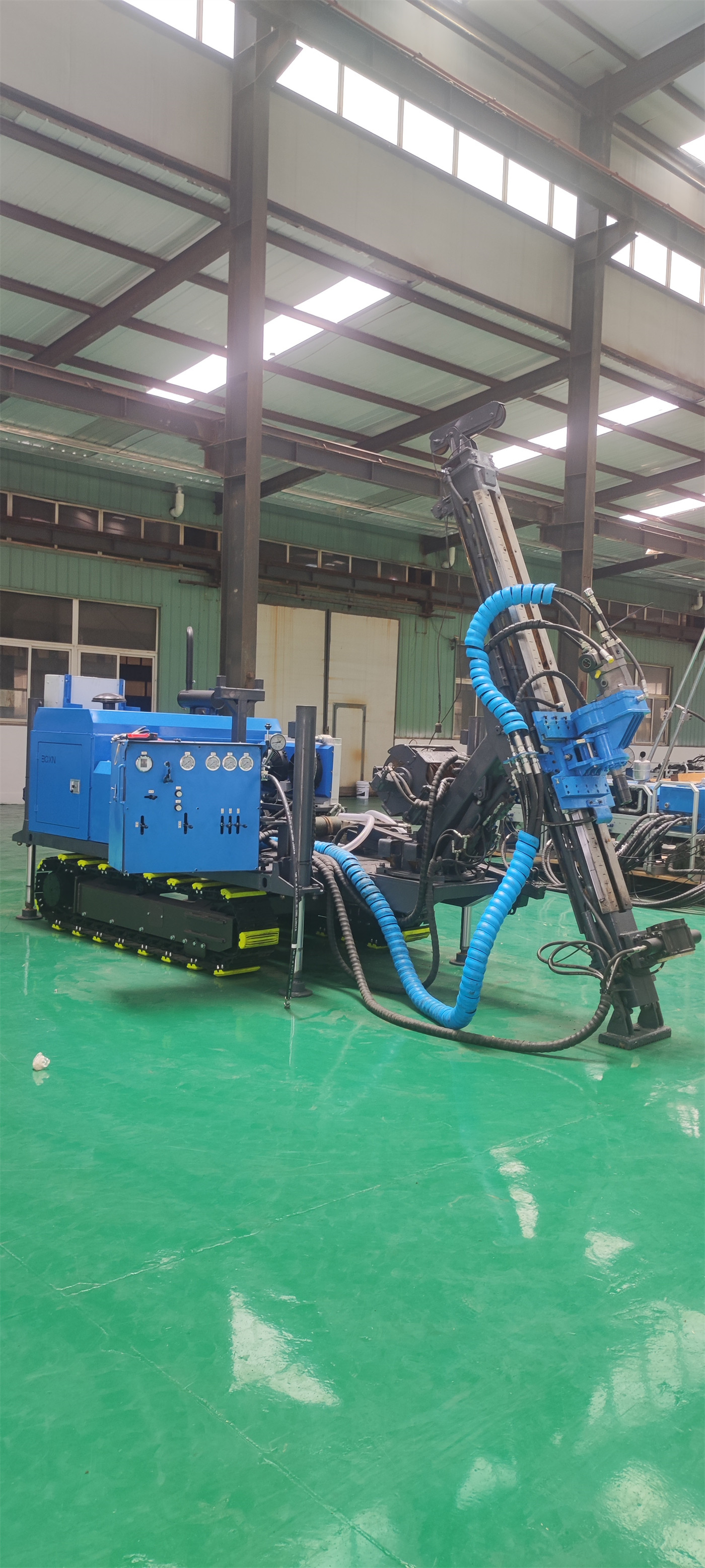 Supporting Conditions for DTH Hammers in Hard Rock Drilling at Mines and Quarries