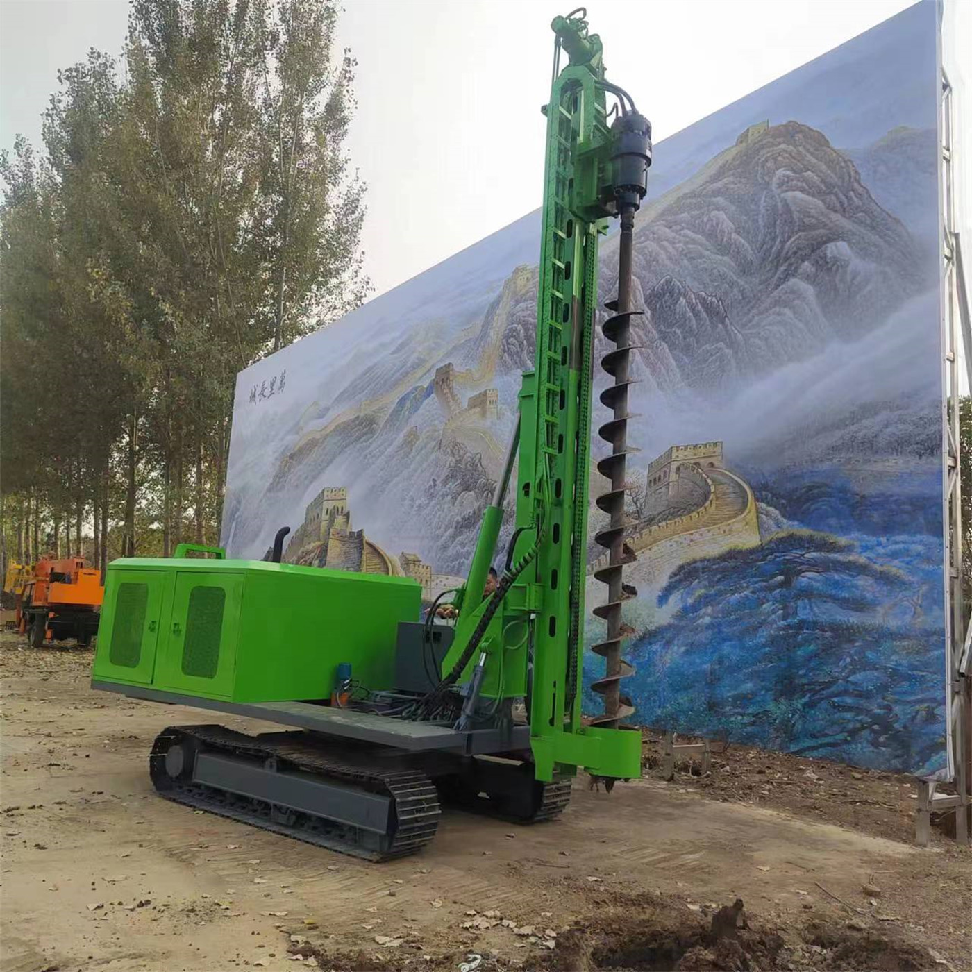 Several Machine Movements to Reduce During Continuous Pile Layout in Large Photovoltaic Fields