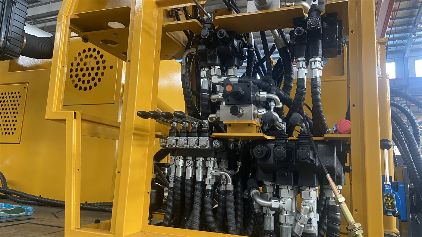 Dual Diesel-Electric Operation as Energy Condition Adaptation in Deep-Hole Projects