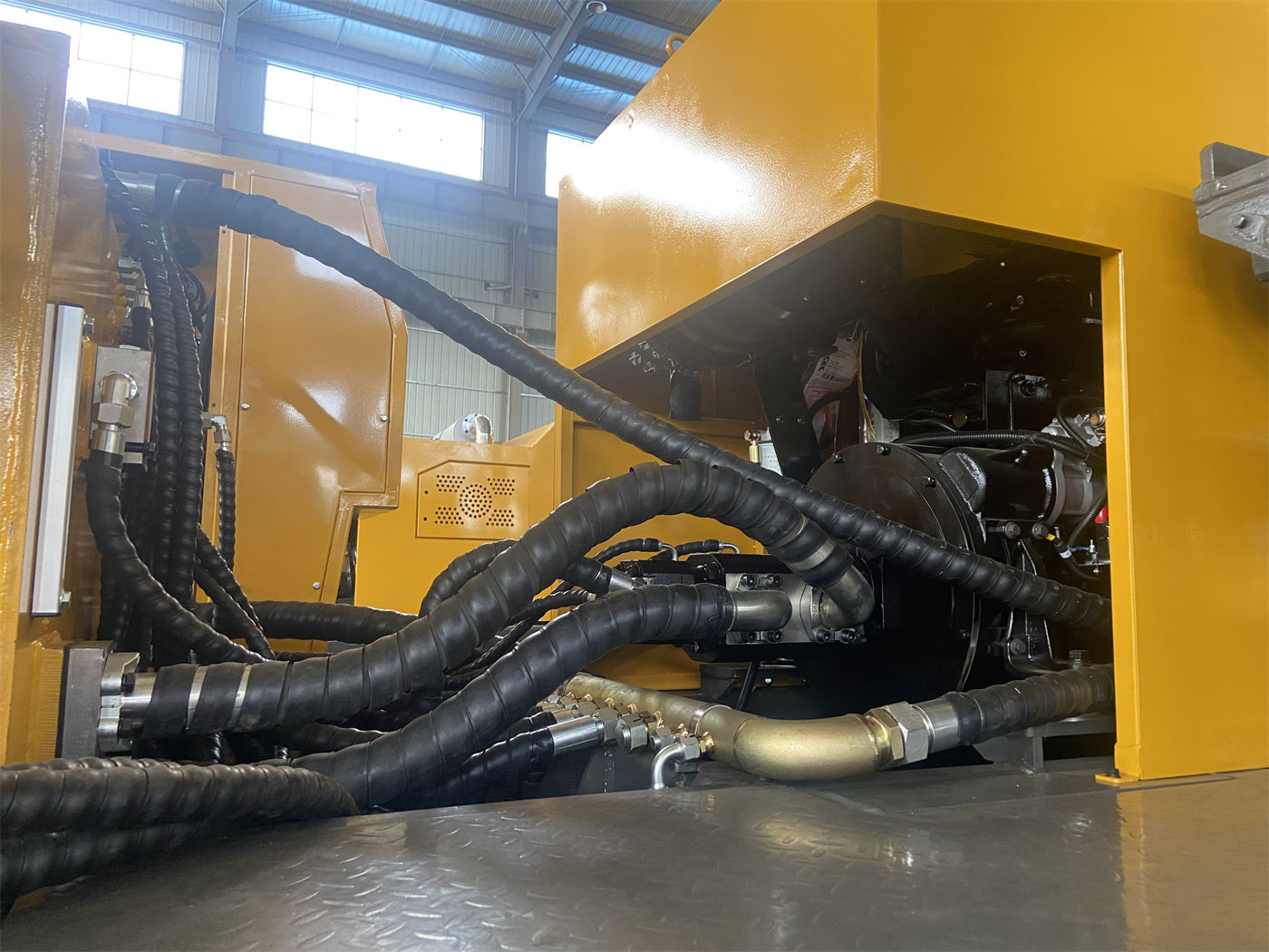 Procurement of the 500m Cost-Effective Water Well Drilling Rig WR500SE: 6.6m Long Stroke and 6m Drill Pipe Combination—Suitable for What Size Water Well Drilling Crew?