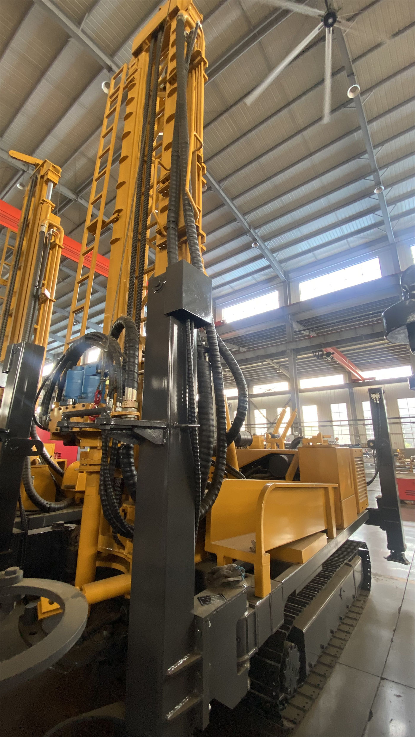 Purchasing the 260 m Crawler Water Well Drill WR260: How to Determine Whether 140–305 mm Hole Diameter and 15 T Lifting Force Match by Well Diameter, Depth, and Aquifer Position?