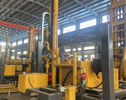Water Well Drilling Rigs: Rotary Table, Truck-Mounted Straight Mast, and Crawler Reverse Circulation