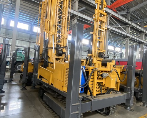 What the Mini Crawler Chassis and Dual Water-Air Drilling Method Each Deliver
