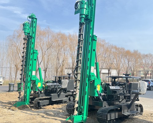 Differences Between Adjustable and Non-Adjustable Track Height in Slope Construction