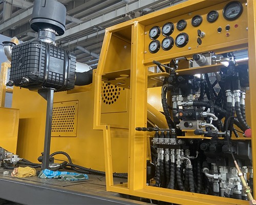 Steel Track Undercarriage vs. Wheeled Structure for Water Well Drilling Rig Chassis